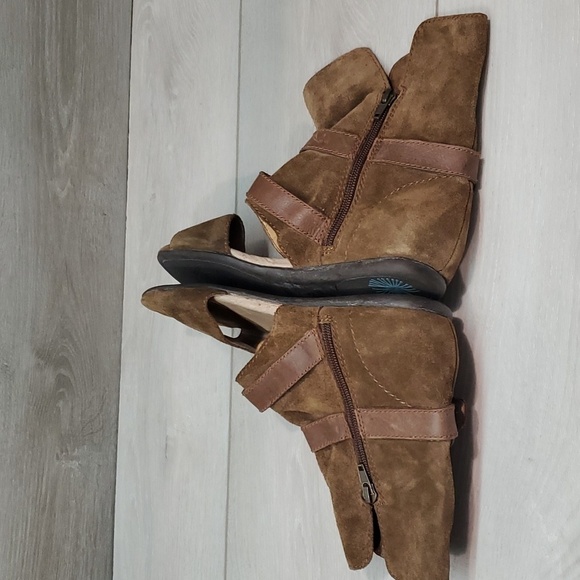 OTBT Womens Raytown Gladiator Suede Open Toe Flats bootie shoes sz 7M - Picture 8 of 16